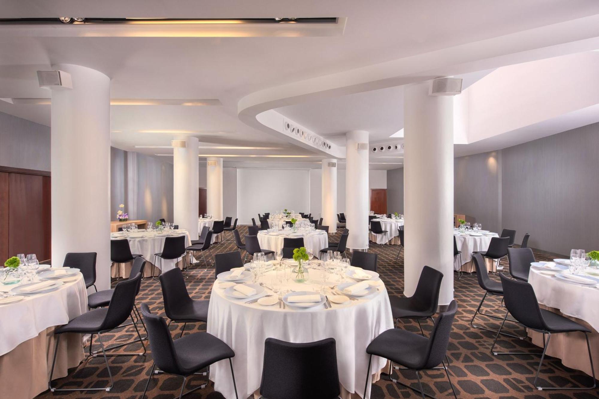 Le Meridien Hotel